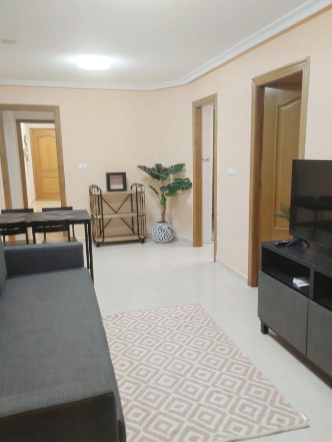 Torrevieja 2 Bedroom Holiday Apartment Buitenkant foto