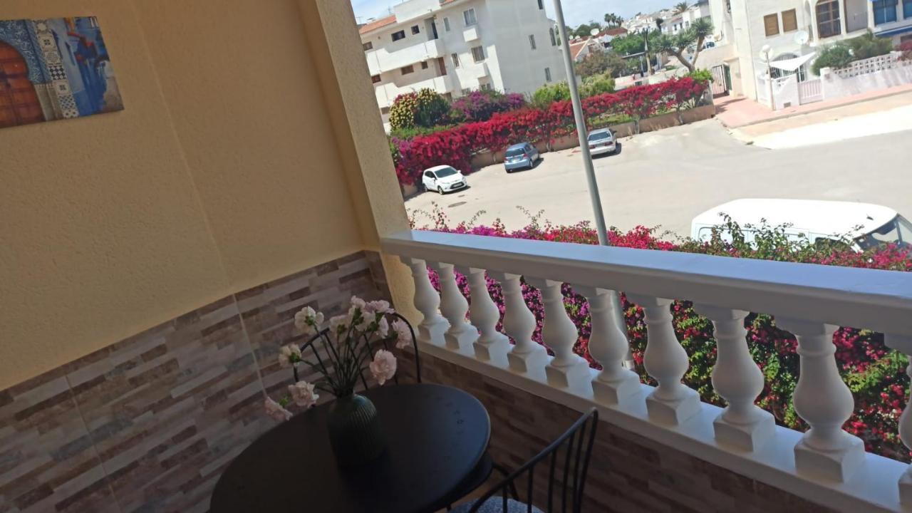 Torrevieja 2 Bedroom Holiday Apartment Buitenkant foto