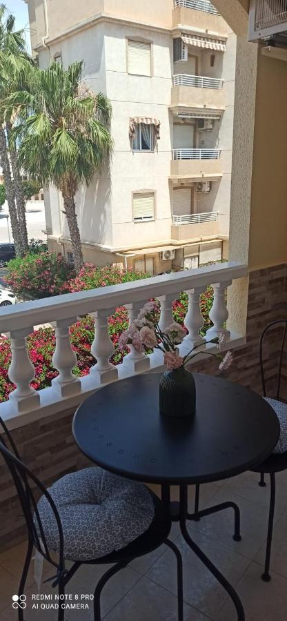 Torrevieja 2 Bedroom Holiday Apartment Buitenkant foto