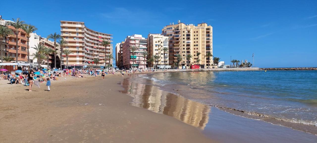 Torrevieja 2 Bedroom Holiday Apartment Buitenkant foto